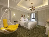 Yitel (Yangzhou Slender West Lake, Dongguan Street) Hotels near Wenchang Pavilion