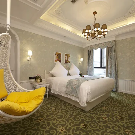 Yitel (Yangzhou Slender West Lake, Dongguan Street)