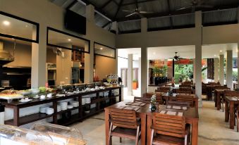 Yoma Hotel, Pai