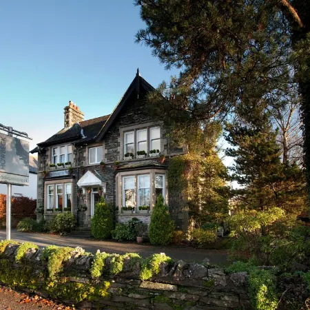 The Howbeck & the Retreat Incl Off-Site Health Club and Parking EV Point Available