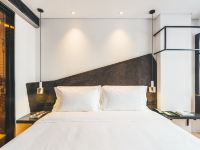 上海云苑艺术酒店 - 超享大床房