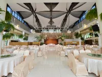 Tai-Yi Red Maple Resort (Tai-Yi Ecological Leisure Farm) Hotels near Puli Hot Spring