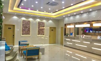 GreenTree Inn Express Hotel (Jingjiang Xinjian Lu Decheng Plaza)