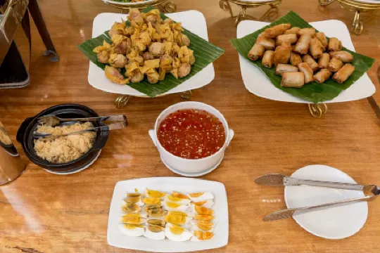 Le House Boutique Hotel Отели рядом с достопримечательностью «My Khe Pagoda»