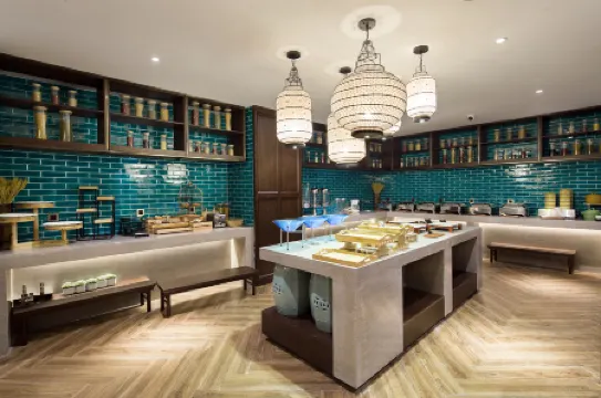 TILL BRIGHT Hotel (Loudi Railway Station Marriott City Plaza)