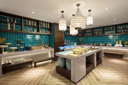 TILL BRIGHT Hotel (Loudi Railway Station Marriott City Plaza) Отели рядом с достопримечательностью «Loudi Vocational and Technical College»