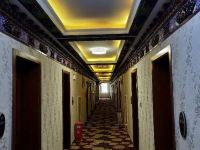 拉孜上海大酒店
