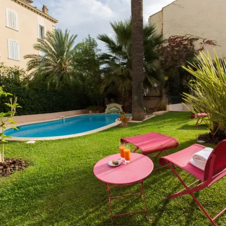 Sun Riviera Hotel