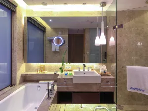 Howard Johnson Pearl Plaza Wuhan