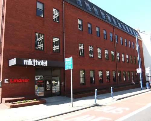 mk | hotel london Hotels near Barnes