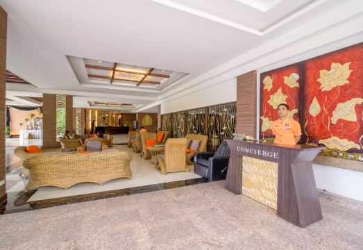 5. 골든 비치 차암..