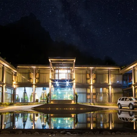 Xingyue Space Folk Hotel