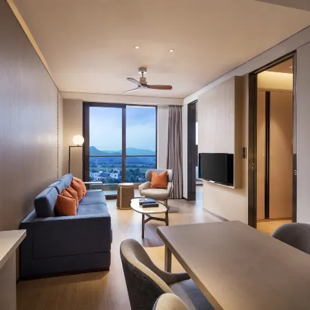 Hongtang Bay Jianguo Resort Sanya