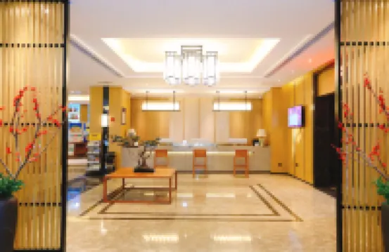 Qianna Hotel (Beihai high speed railway station store)