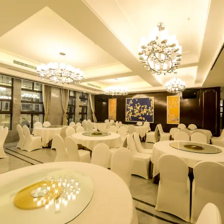 Lijing Totem Hotel
