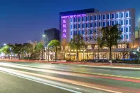 Mercure Kunshan High-tech Vientiane Hui Hotel Hotels near Kunshan Jinhua Flower Sea