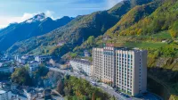 Shennong Mountain Resort Hotels near Guanmenshan Scenic Area