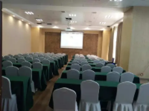 GreenTree Inn (Tai'an High-speed Railway Station Lingshan Street)
