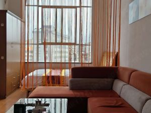 Fuyuanlai Luxury Apartment (Meizhou Warm Shop)