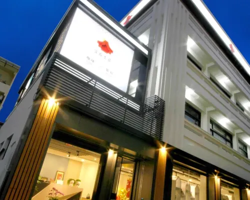 Gh House Hotels near Lukang