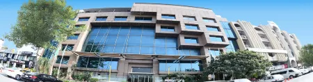 Hotel Crown Plaza Islamabad