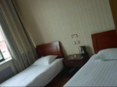 永靖凌波宾馆 - 普通间(公共卫浴)