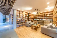 Erhai Zhijing Garden Seaview Hotel