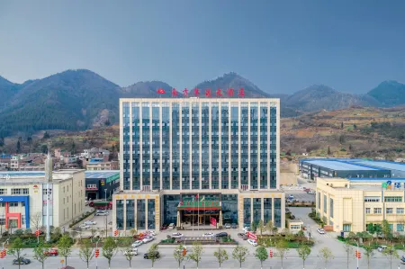 South   Excellent    Hotel Отели рядом с достопримечательностью «Guizhou Institute of Engineering and Applied Technology»