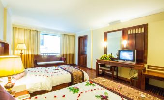 Royal Empire Hotel