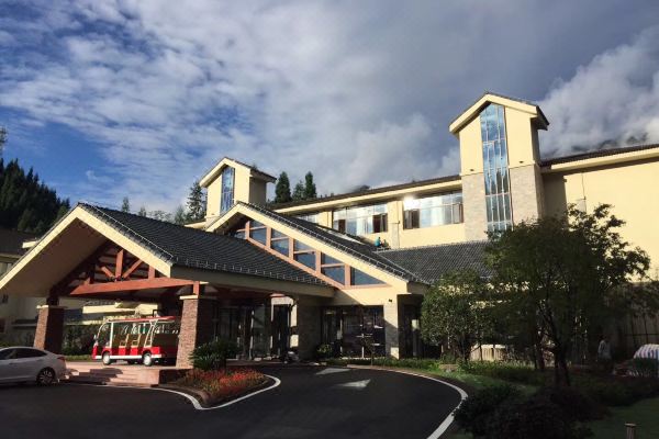 洪雅岷江东湖瓦屋山居度假酒店