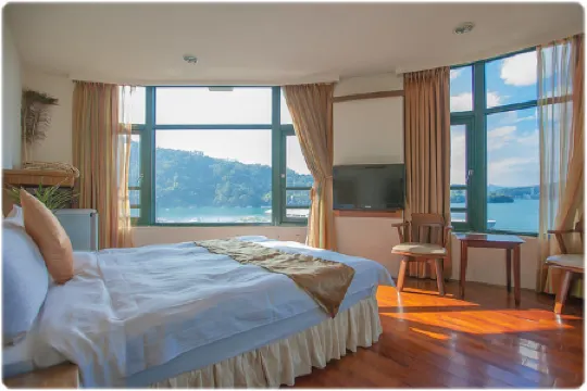 Shuian Lakeside Hotel