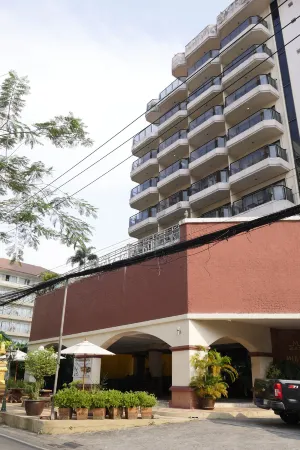 Mike Beach Resort Pattaya