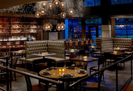 킴프턴 호텔 모나코 객실 디자인