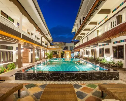 Somwang Boutique Hotel Hotels near Wat Phakhao Temple