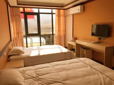 Jinlong Inn Hotels near King Kong Terrace Canyon Drifting