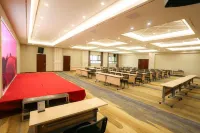 Super 8 Hotel (Suining Xishan Road High Speed Railway Station)