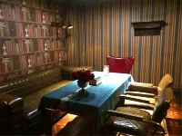 Cannes City Hotel