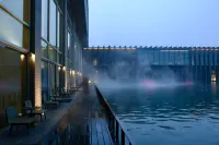 The Mist Hot Spring Hotel - Hot Springs