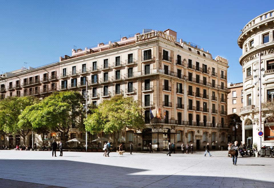 라마로 호텔 로비