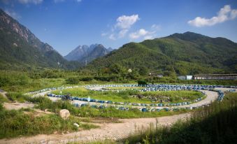 To Journey Huangshan Camping