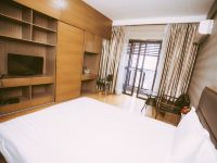 广州好望角主题公寓 - 豪华舒适大床房