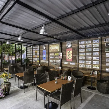 Chiang Mai Thai House,Thapae Отели рядом с достопримечательностью «Чанг Клан»
