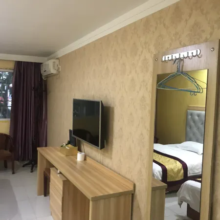 Yuhuang Hostel Отели рядом с достопримечательностью «Tingtao Pavilion»