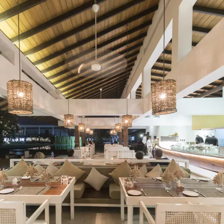 Pegasus Reef - A Beach Resort in Colombo