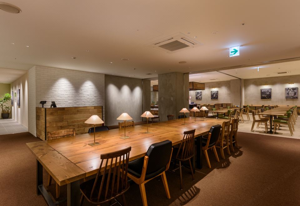 4. 호텔 먼데이 도..