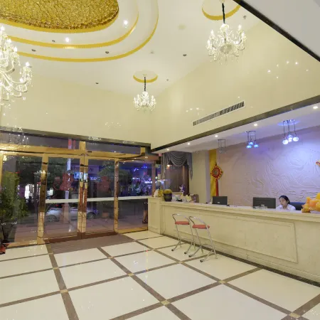 Zhenfeng Overseas Chinese Hotel