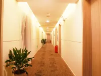 頤欣飯店（武漢漢口火車站長港路地鐵站店） 理工大学附近的飯店