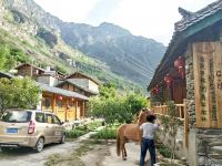 香格里拉古道栌克青年旅舍