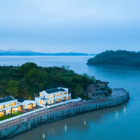 Xiangshuyuan Haishang Muxin Hostel