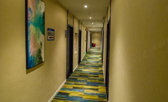 Leah Hotel
